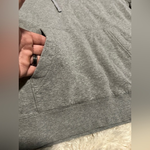 Nike Men’s Size Small (Oversized Fits Like Medium) Gray Hoodie EUC - Picture 3 of 8